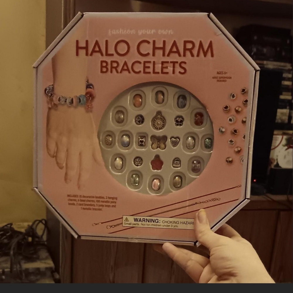 Halo charm bracelet set